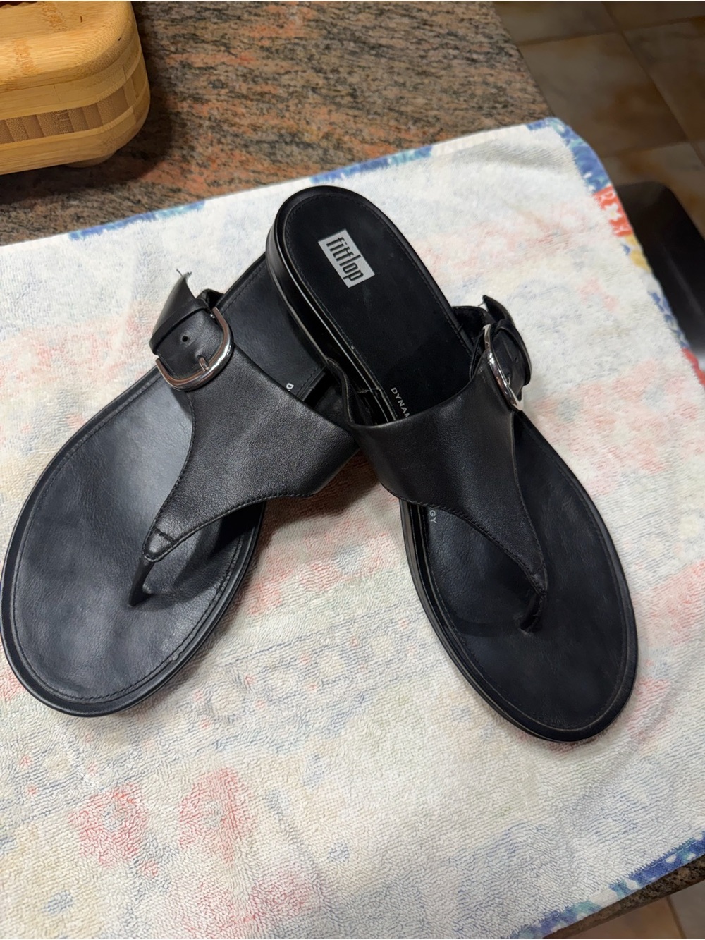 FitFlop Black Leather Thong Sandals with Buckle Detail